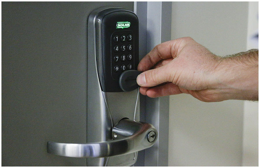 Commercial Locks - Shops, Offices and Warehouses